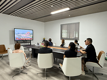 8661756881856285.jpg 200.jpg